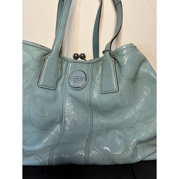 Coach Blue Patent Leather Signature C Kisslock Satchel Medium Size Good Cond - Picture 2 of 16